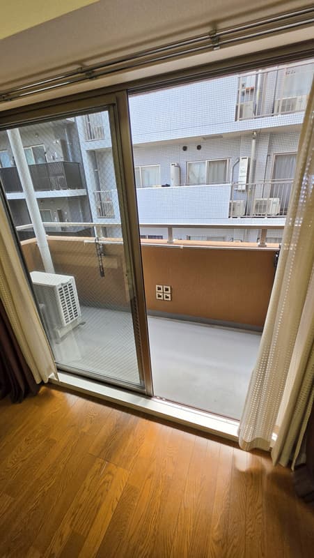 Room image 11
