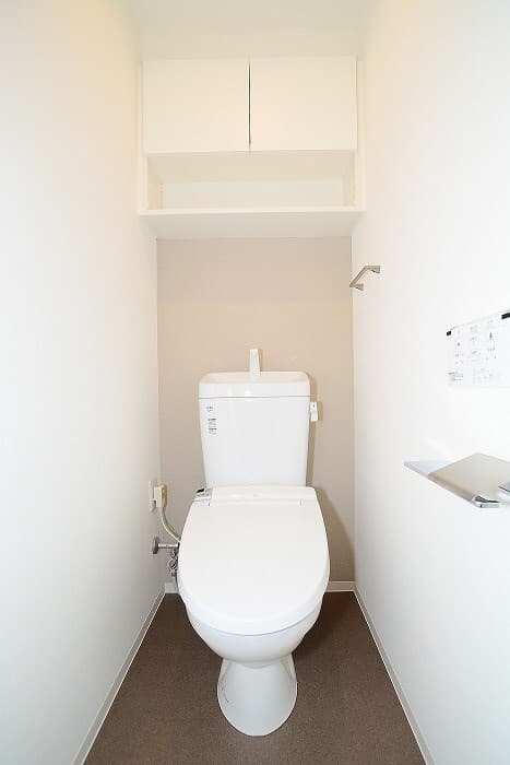 Room image 8