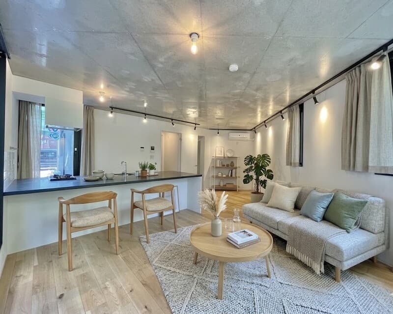 Room image 11