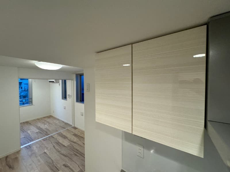 Room image 12