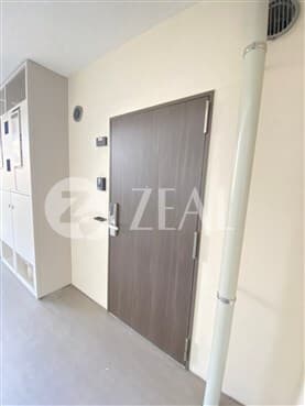 Room image 8