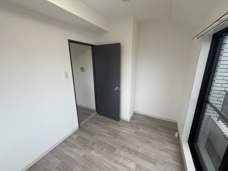 Room image 13