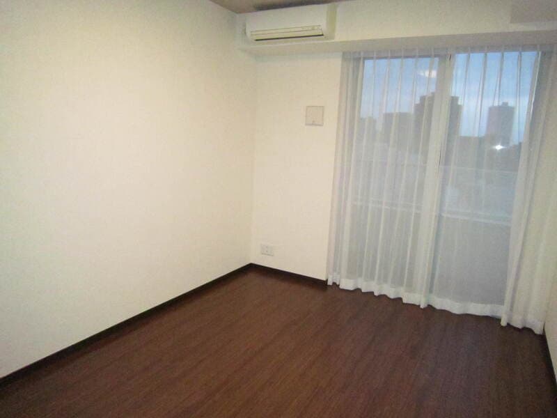 Room image 13