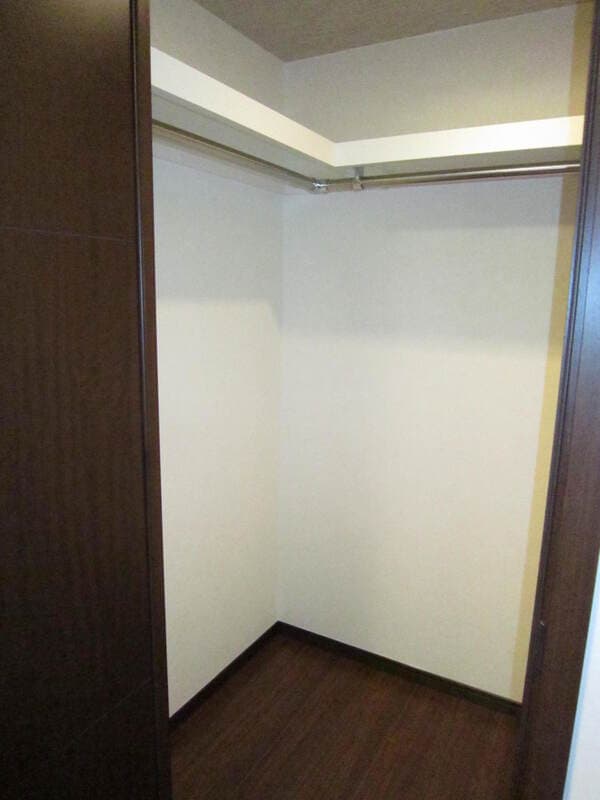 Room image 14