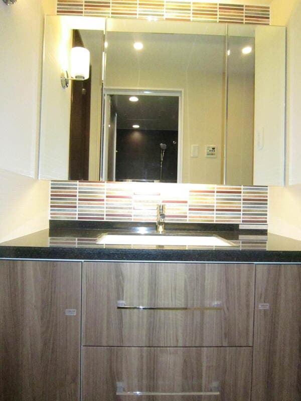 Room image 15