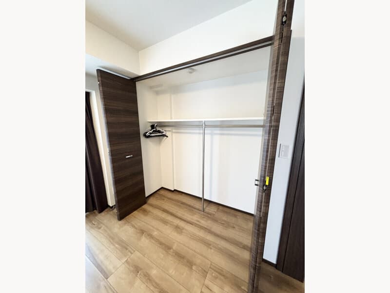Room image 14