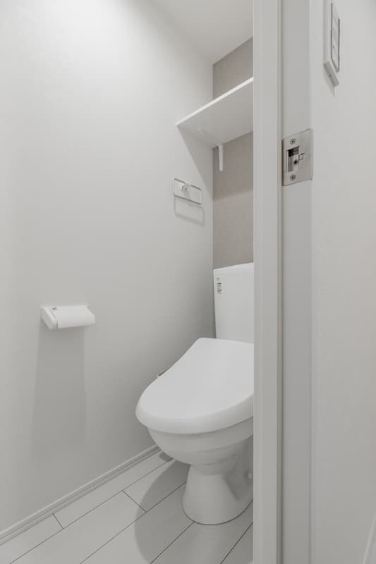 Room image 8