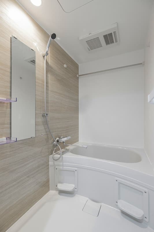 Room image 10