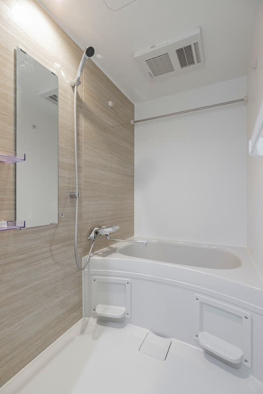 Room image 12