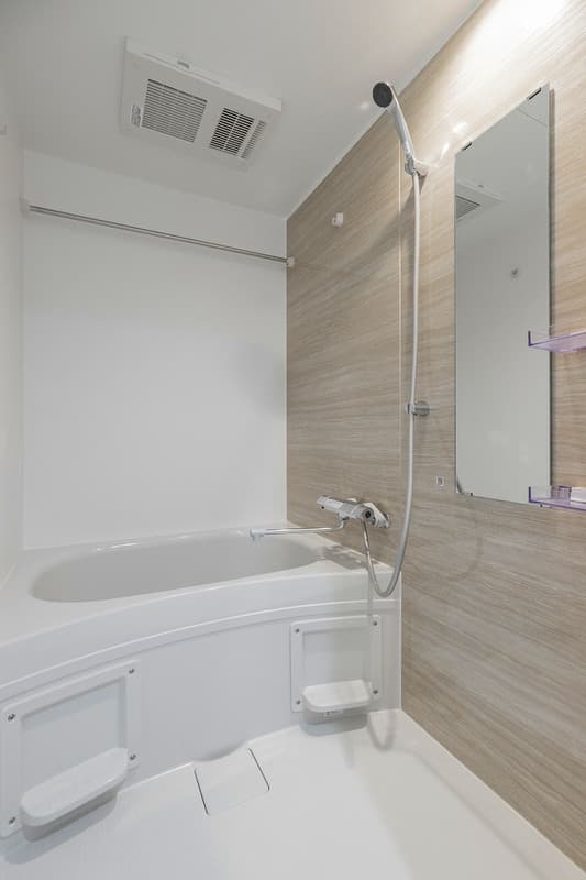 Room image 10