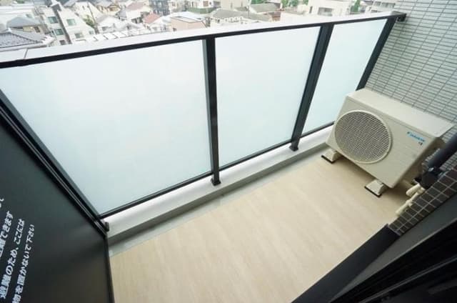 Room image 10