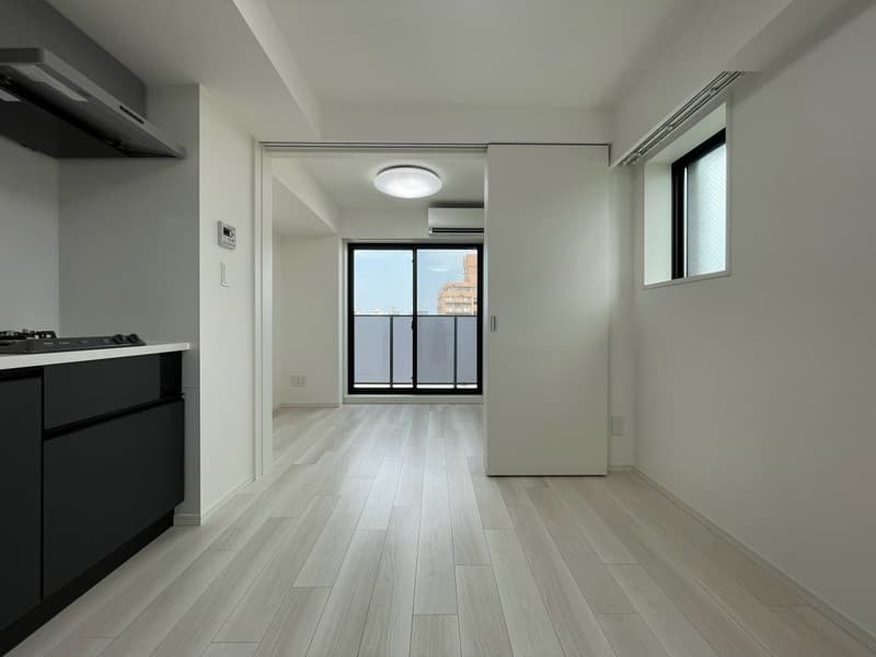 Room image 10