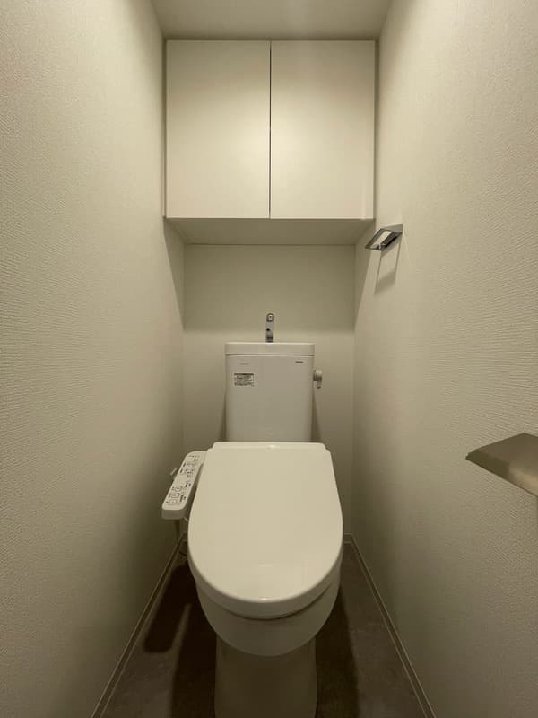 Room image 9