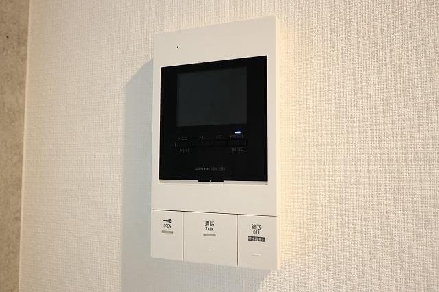 Room image 11