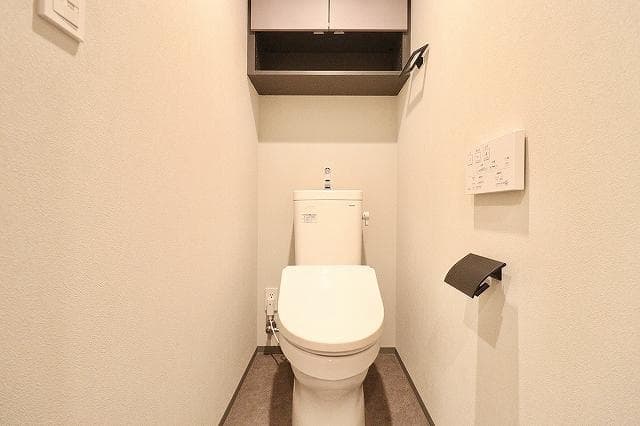 Room image 8