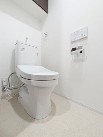 Room image 8