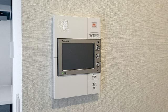 Room image 12