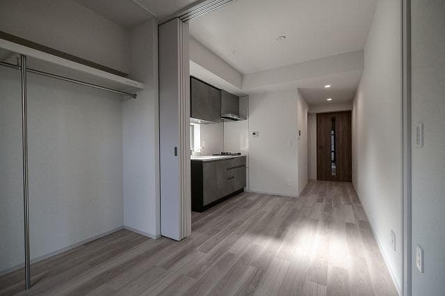 Room image 15