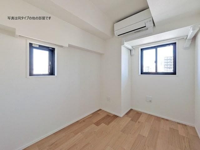 Room image 15