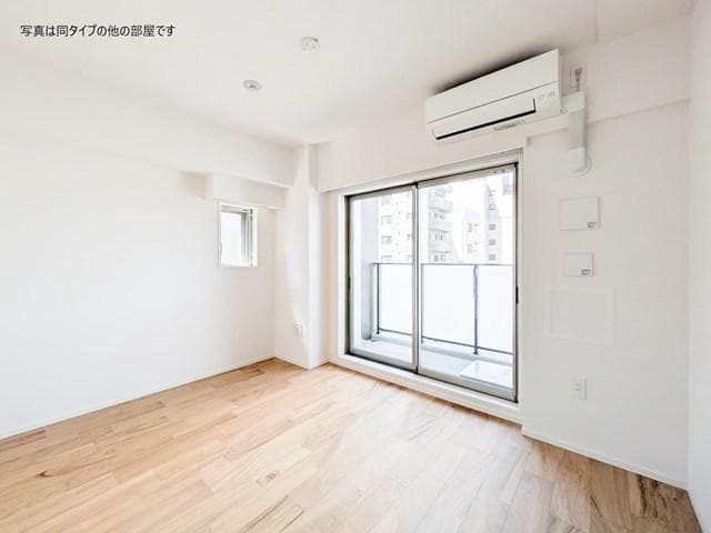 Room image 11