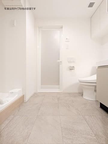 Room image 13