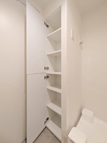 Room image 16