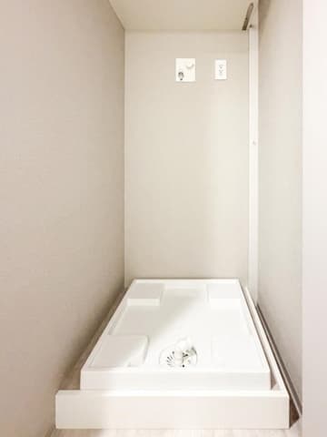 Room image 15