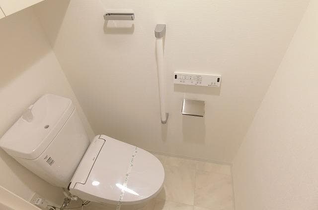 Room image 8