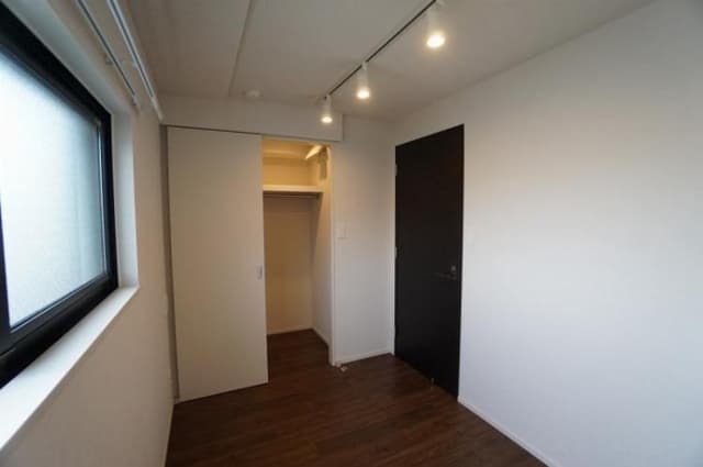 Room image 14