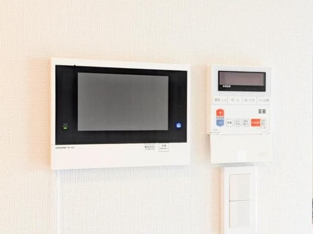 Room image 12