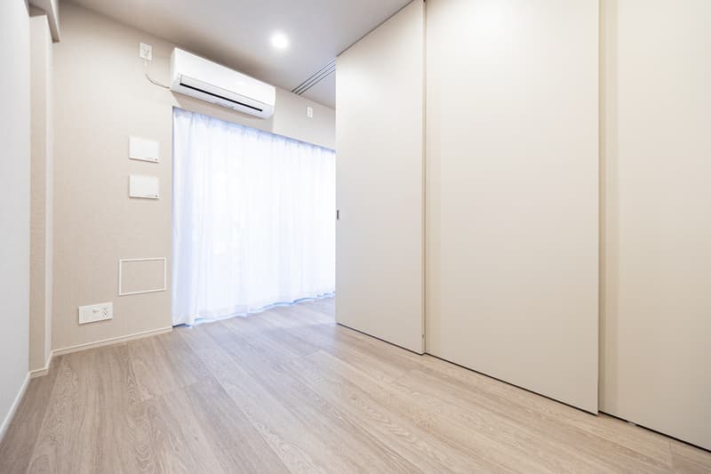 Room image 13