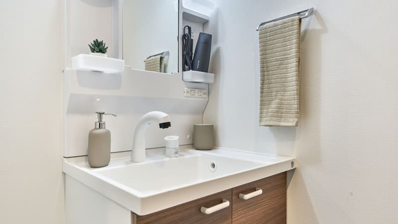 Room image 8