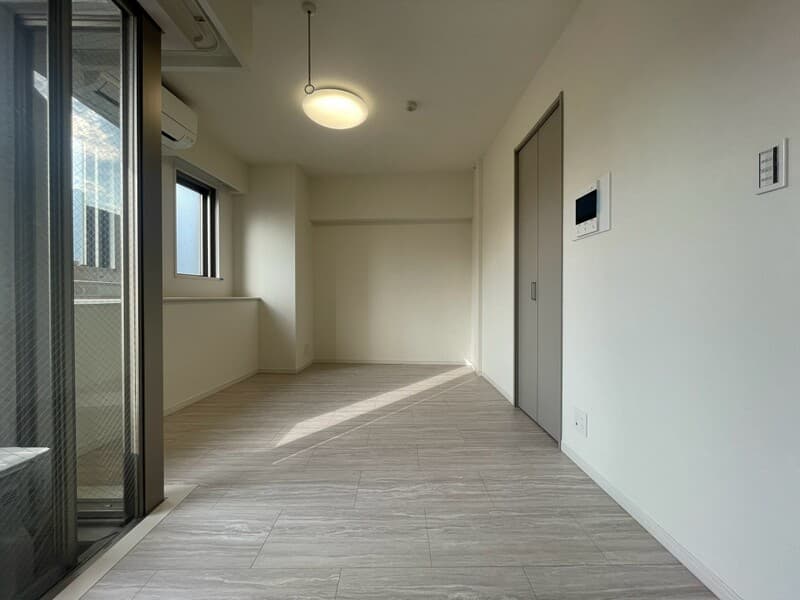 Room image 11
