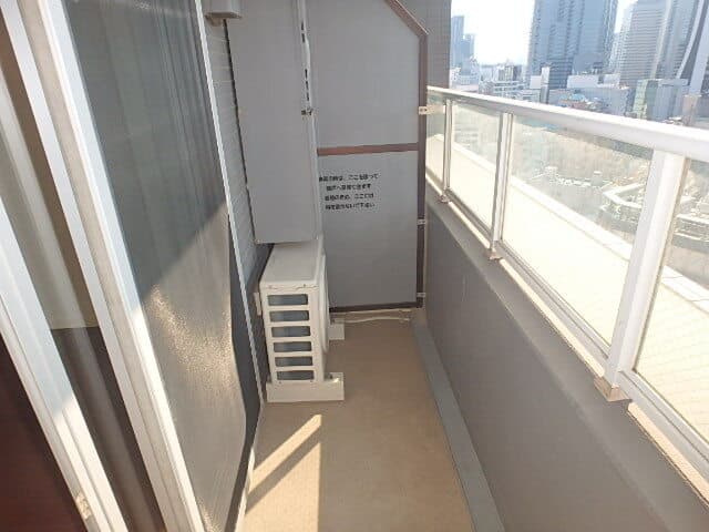 Room image 12