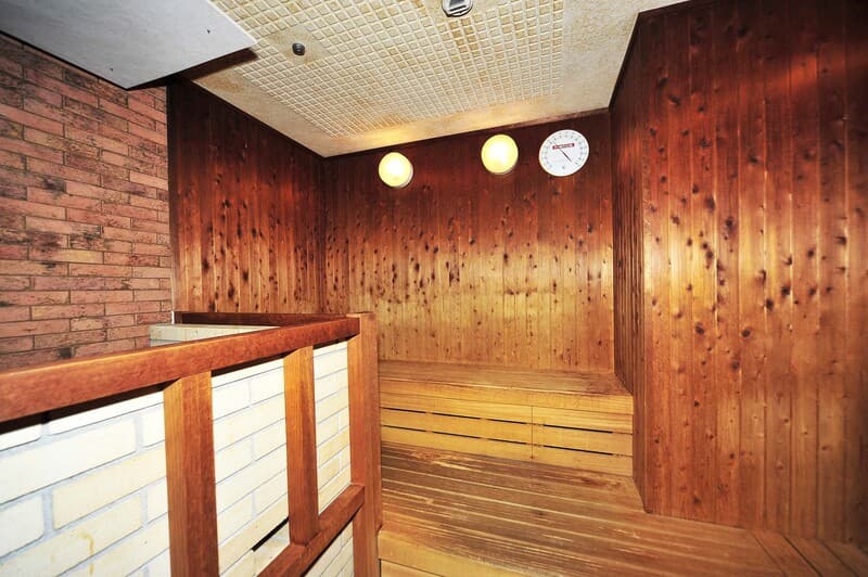 Room image 13