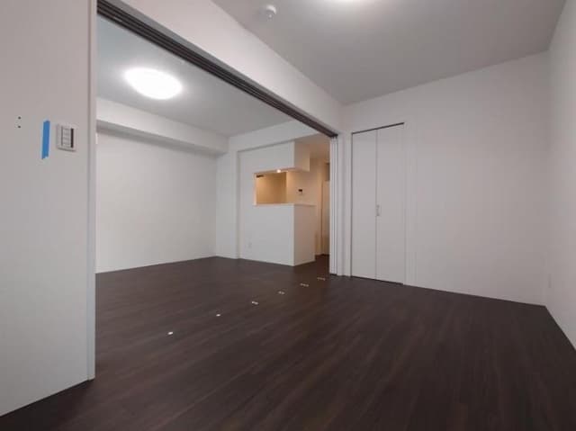 Room image 13