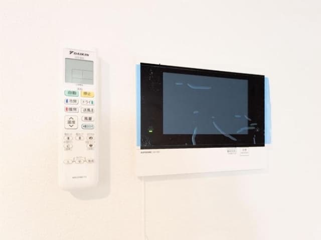 Room image 11