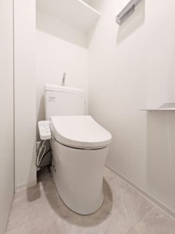 Room image 8