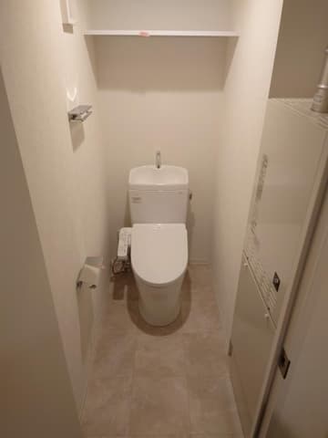 Room image 8