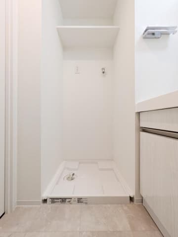 Room image 15