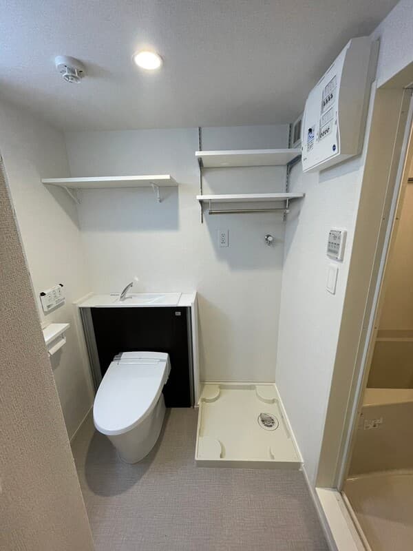 Room image 13