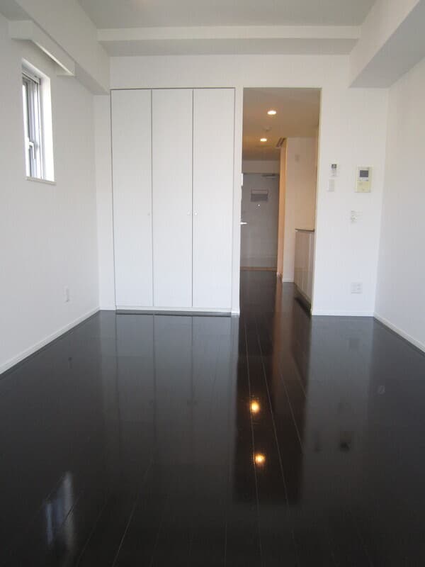 Room image 16