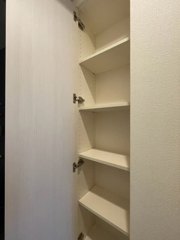 Room image 11