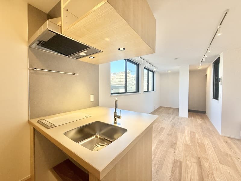 Room image 8