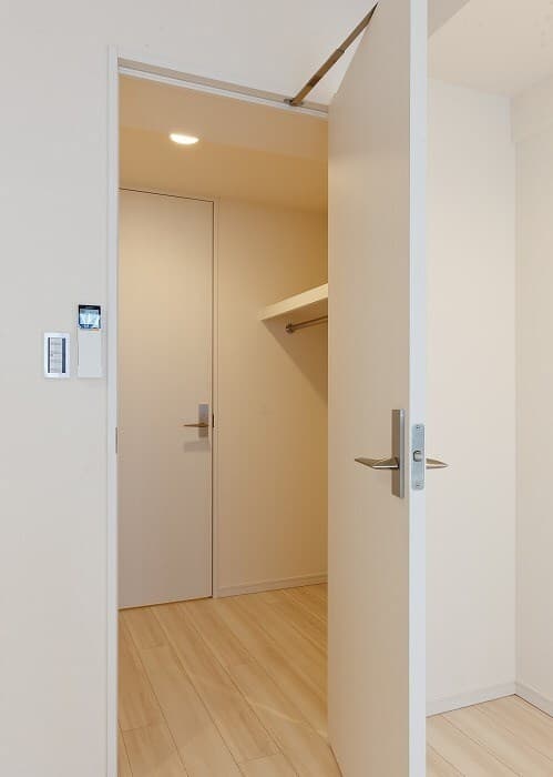 Room image 8