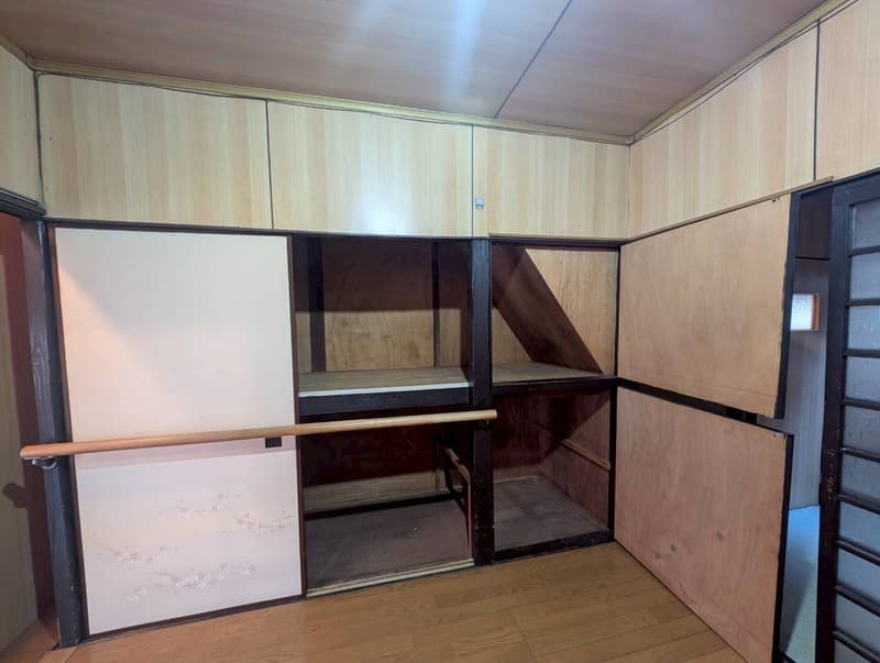 Room image 10