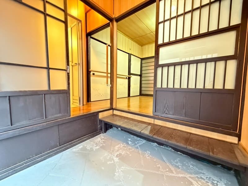 Room image 9