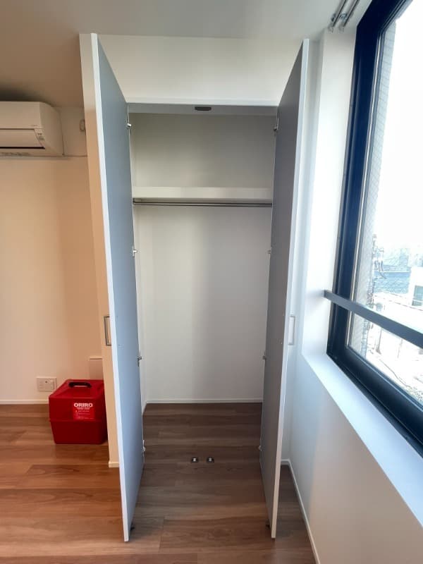 Room image 10
