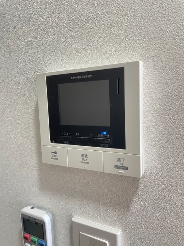 Room image 11