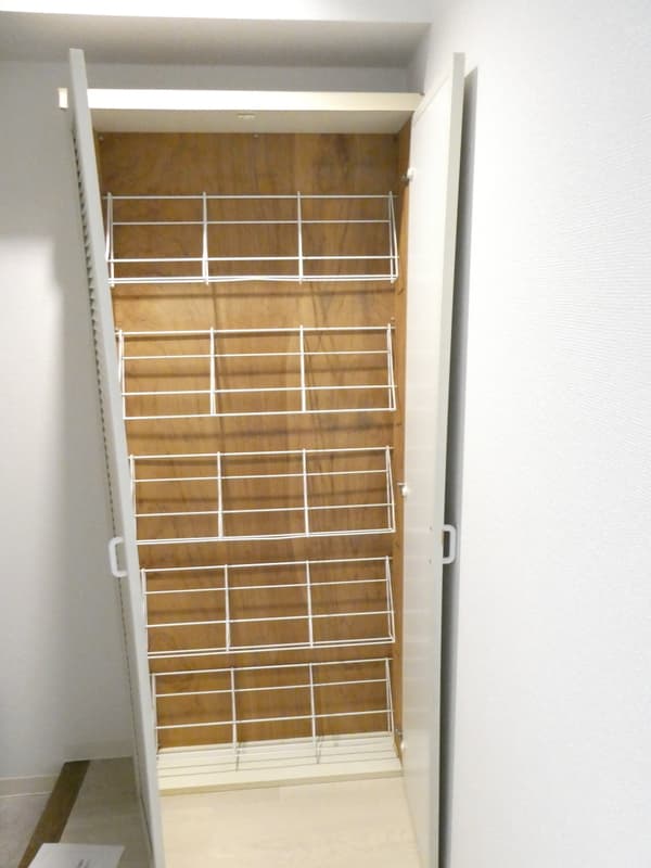 Room image 8